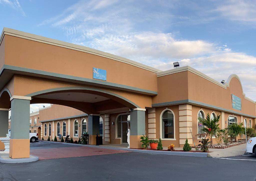 Quality Inn Vincennes Εξωτερικό φωτογραφία